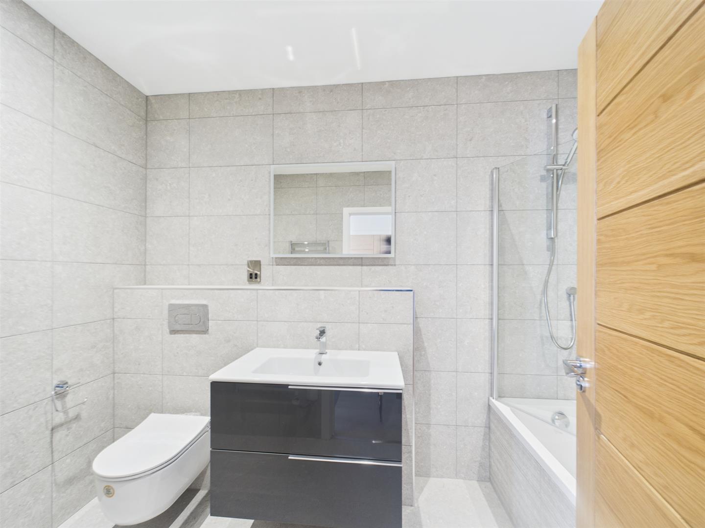 7 Old Coleham Court, Shrewsbury, SY3 7BS For Sale